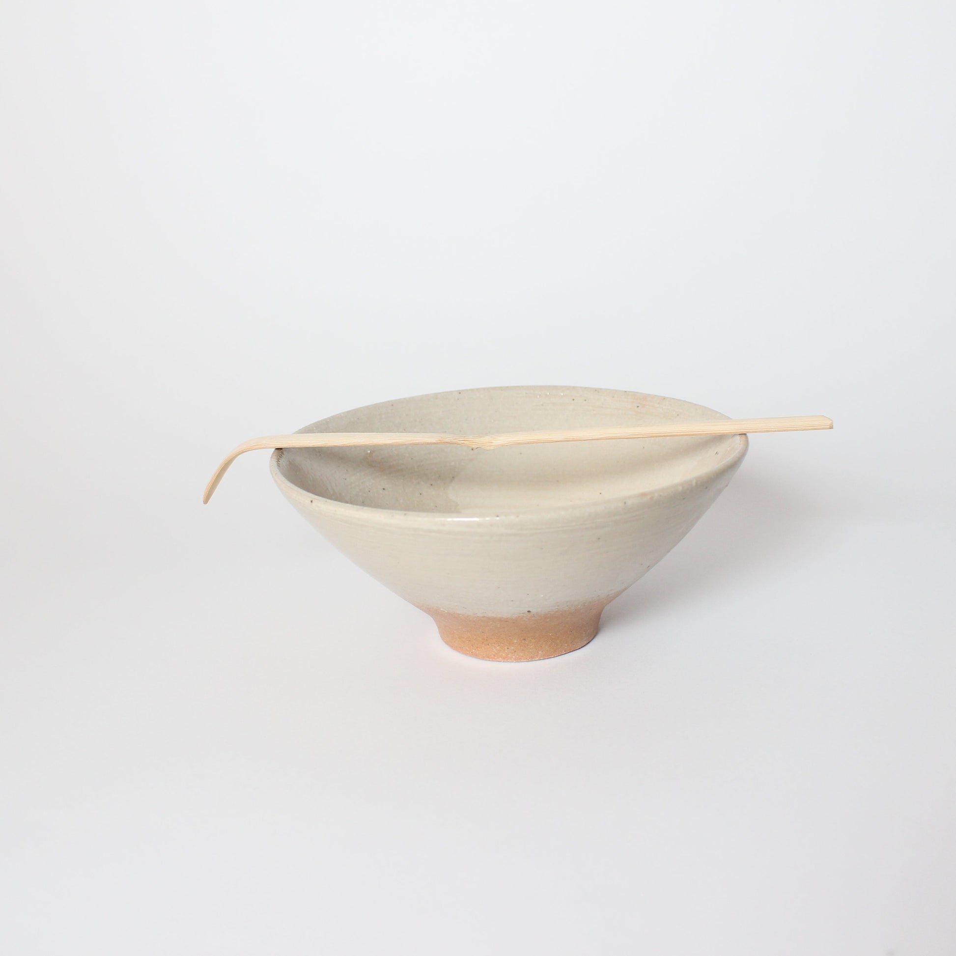 Japanese Shigaraki Ceramic Beige/Camel Brush Work Tea Bowl