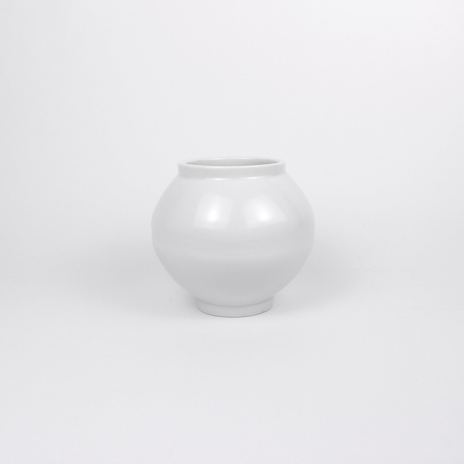 Korean Baekja White Ceramic Moon Jar, H 4&quot;