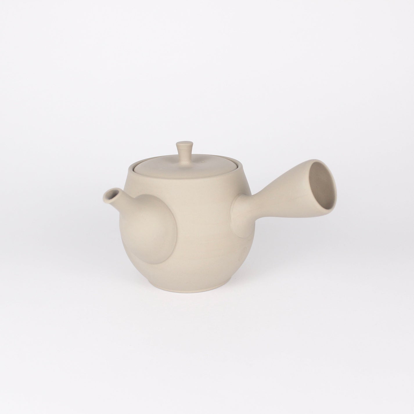 Japanese Tokoname Ceramic Kyusu High Tea Pot, Light Taupe