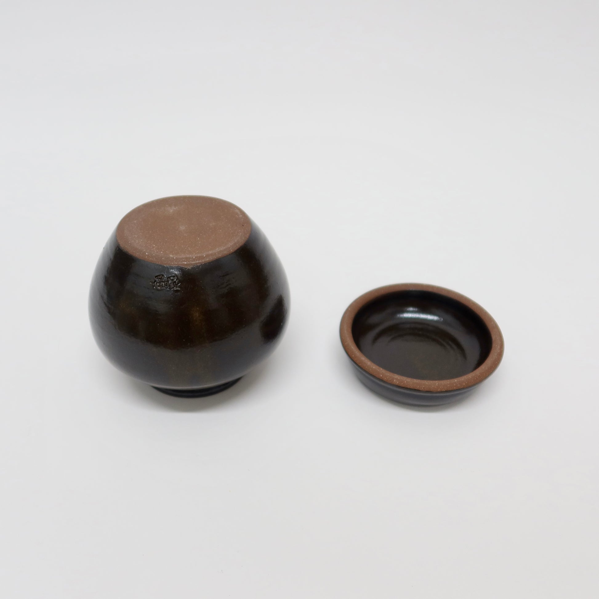 Korean Onggi Earthenware Flat Lidded Jar, 3 Sizes