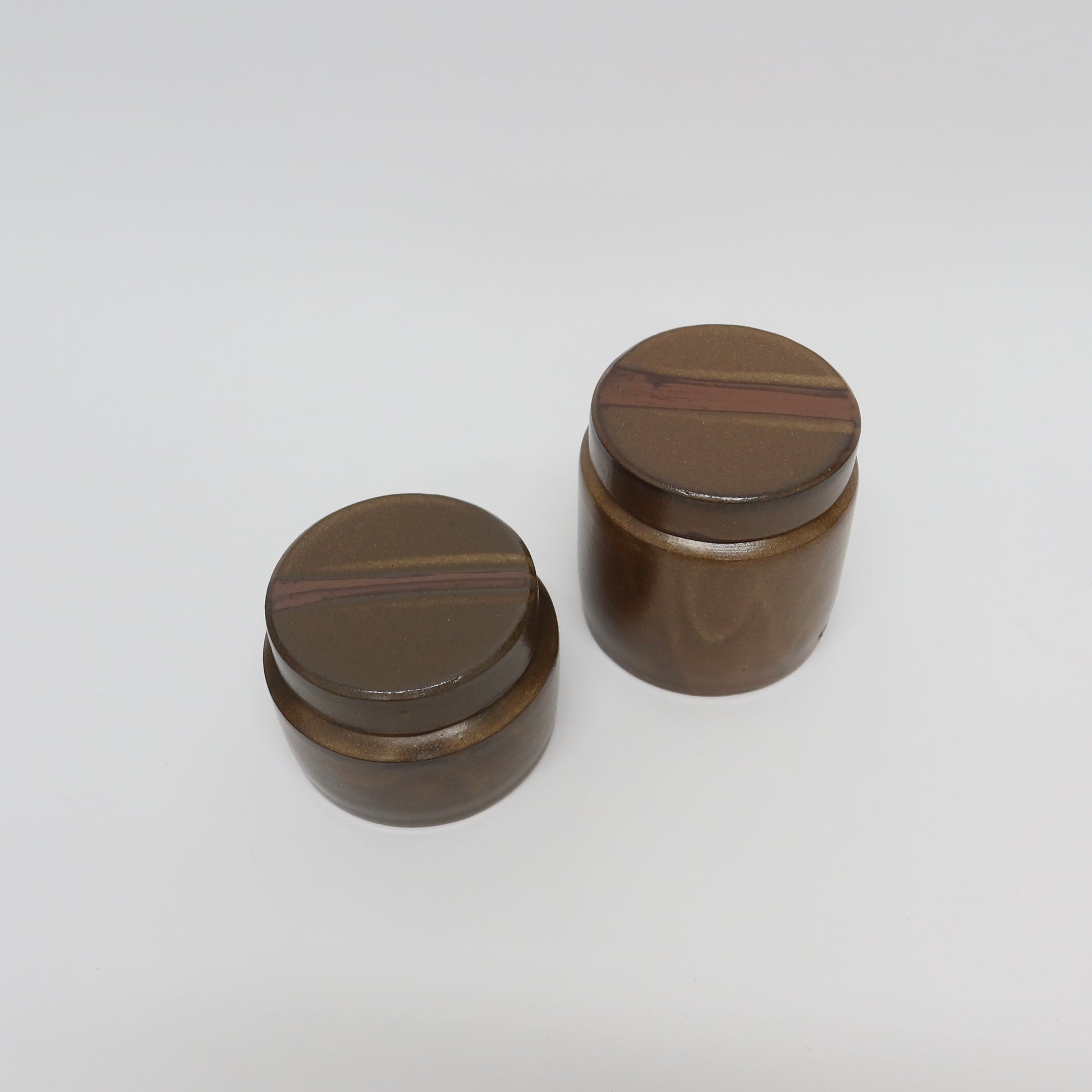 Korean Onggi Earthenware Flat Jar with Lid, 2 Sizes
