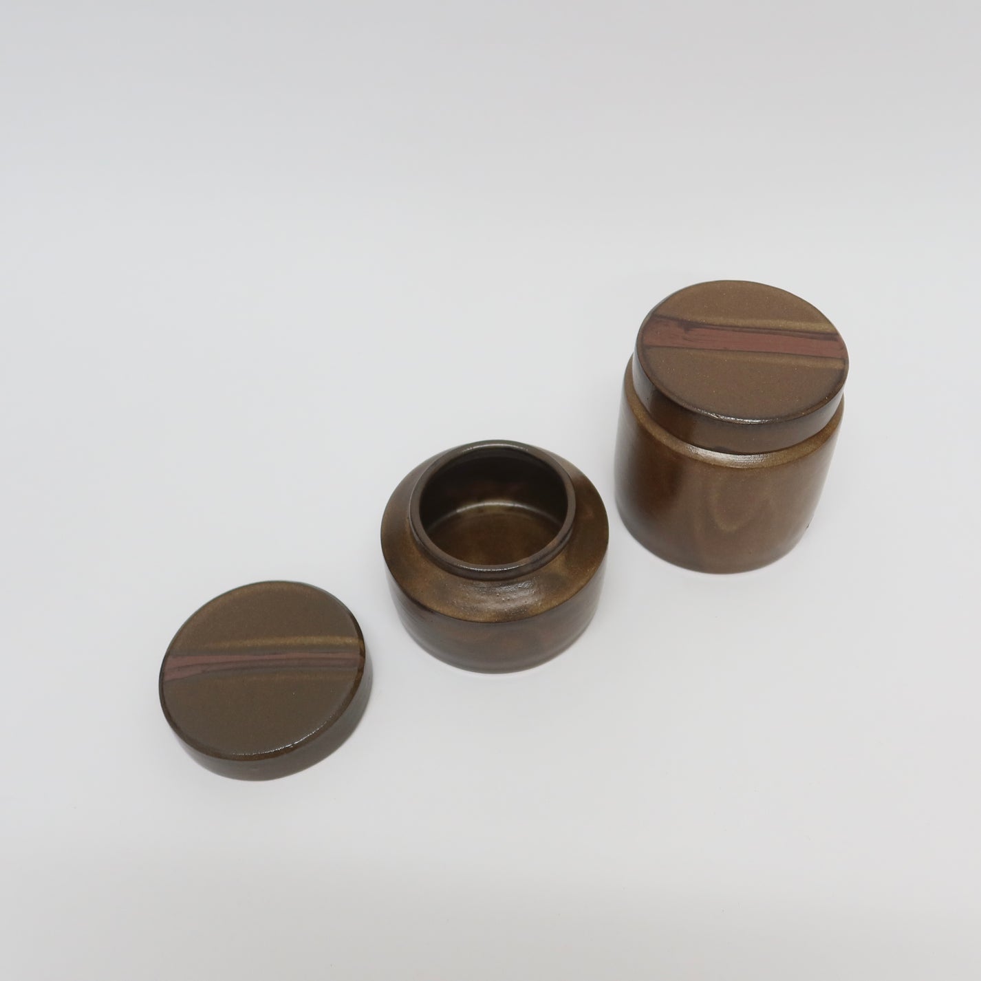 Korean Onggi Earthenware Flat Jar with Lid, 2 Sizes