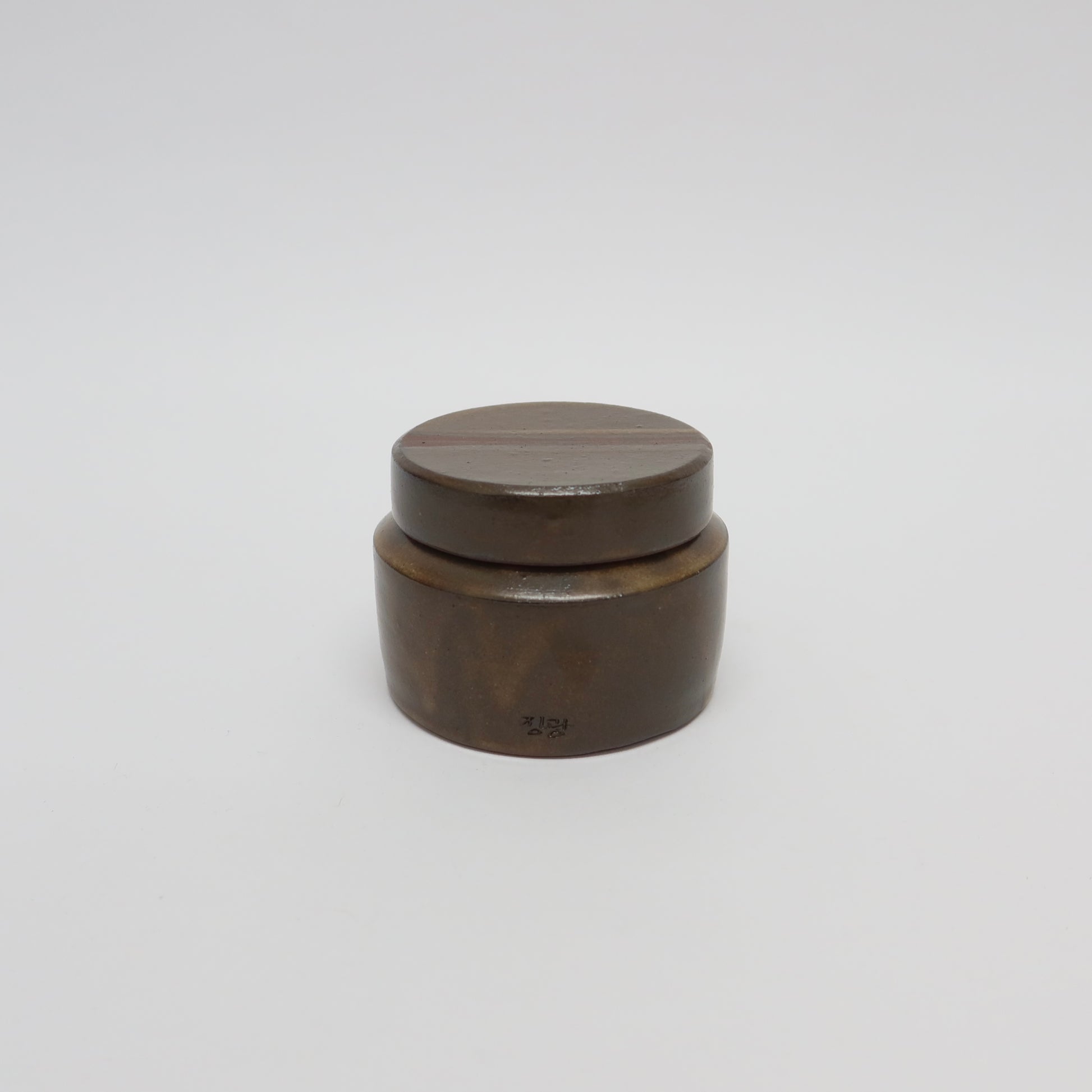 Korean Onggi Earthenware Flat Jar with Lid, 2 Sizes