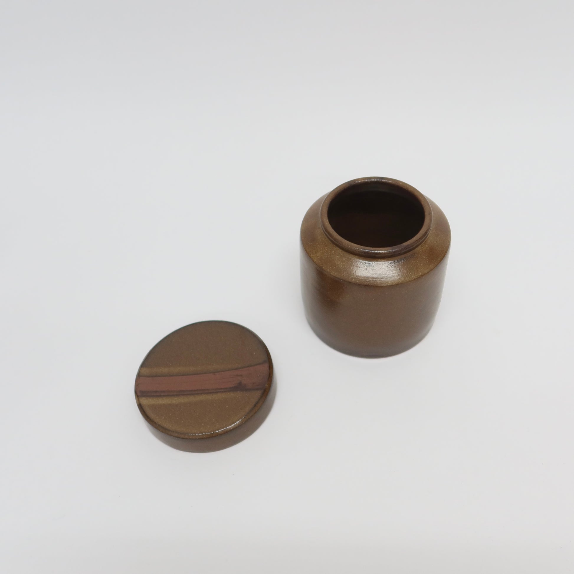 Korean Onggi Earthenware Flat Jar with Lid, 2 Sizes