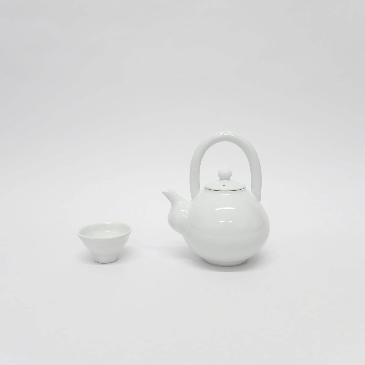Korean Baekja Porcelain Top Handle Tea Pot