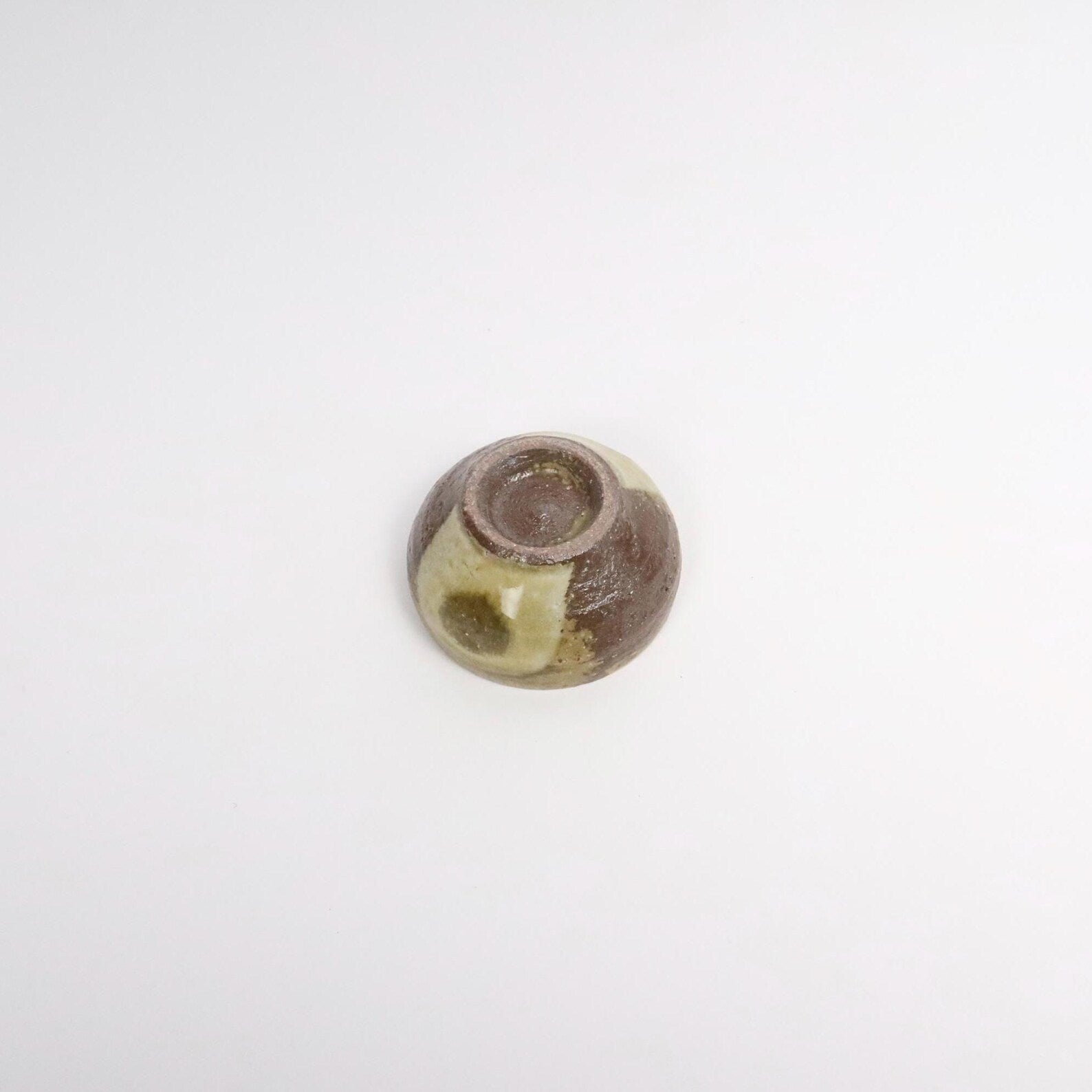 Japanese Shigaraki Ceramic Roundel Sake Cup
