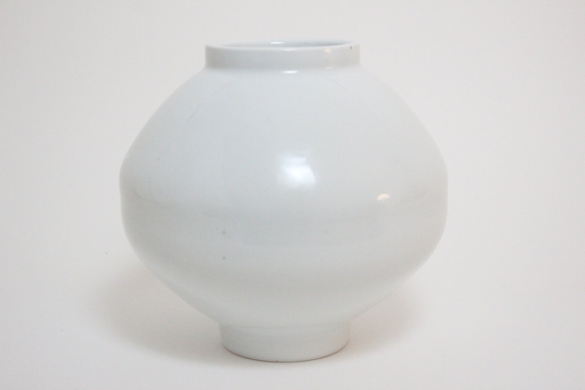Korean Baekja Porcelain Dalhangari Moon Jar