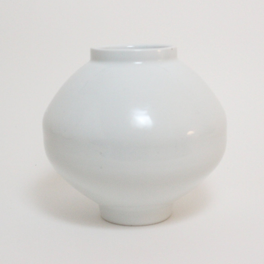 Korean Baekja Porcelain Dalhangari Moon Jar