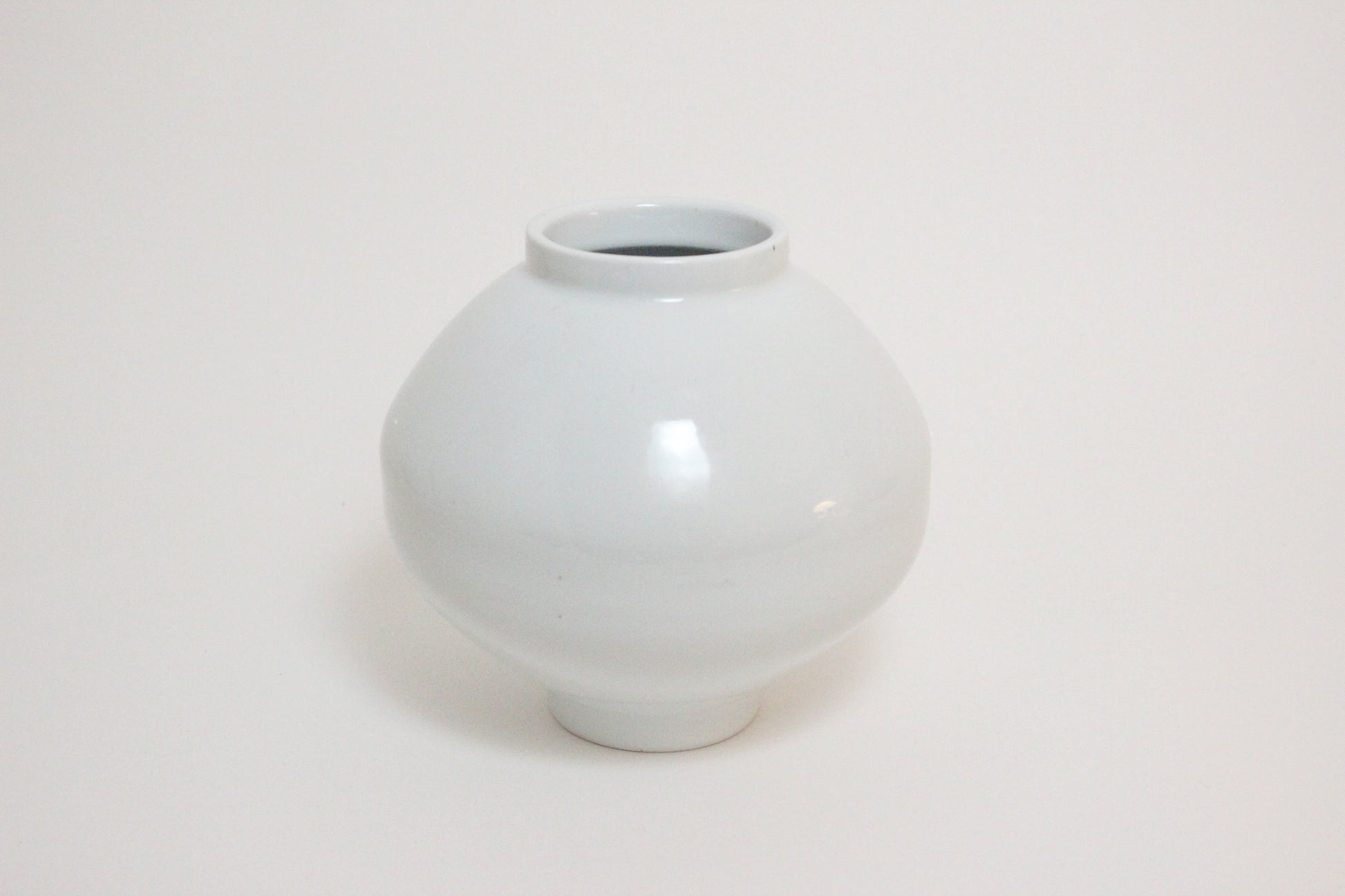 Korean Baekja Porcelain Dalhangari Moon Jar