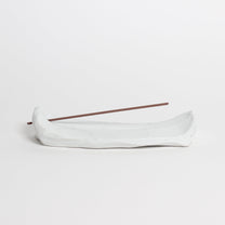 Ceramic leafy incense burner