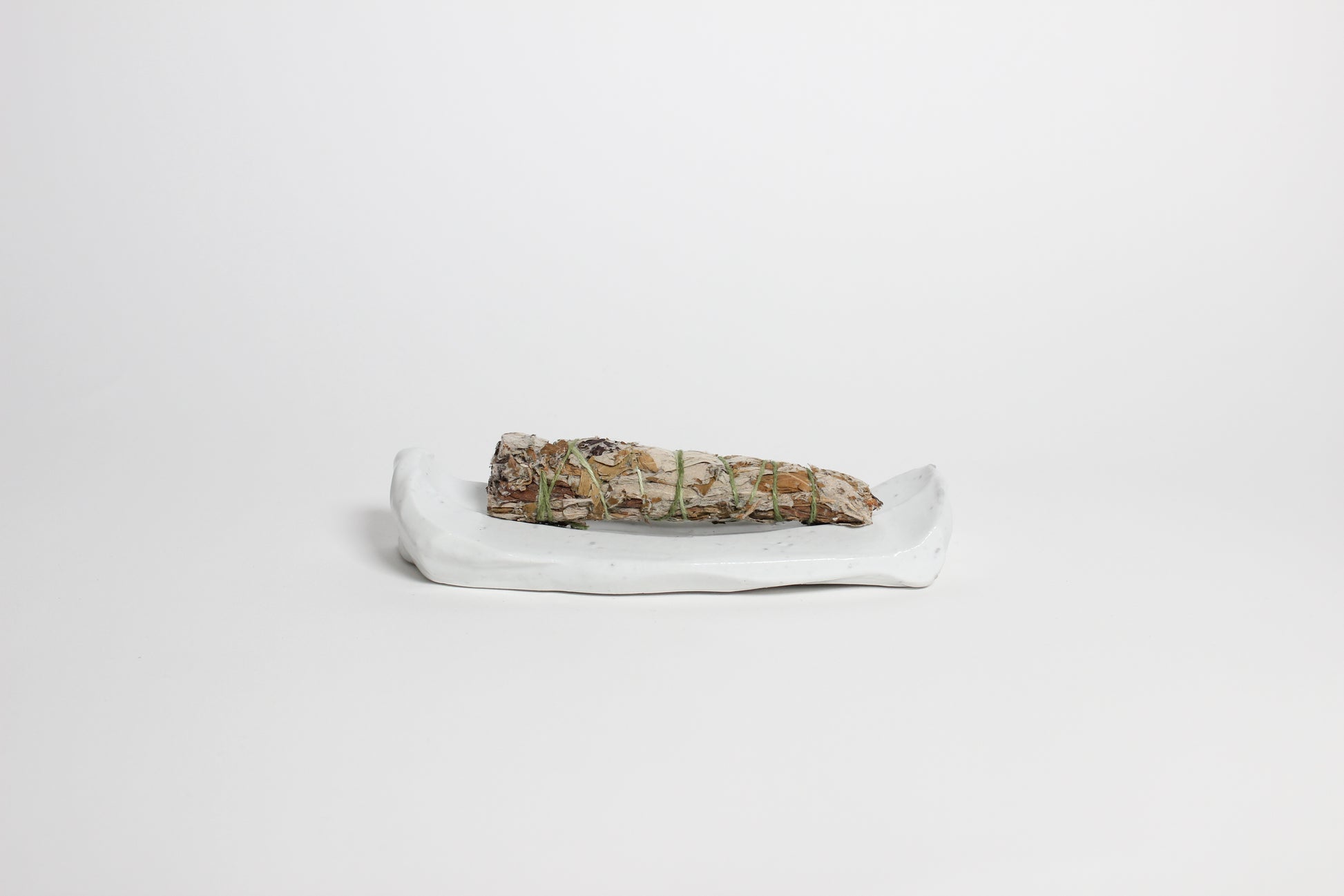 Ceramic leafy incense burner