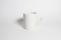 (KR) Ceramic mug in soft cream