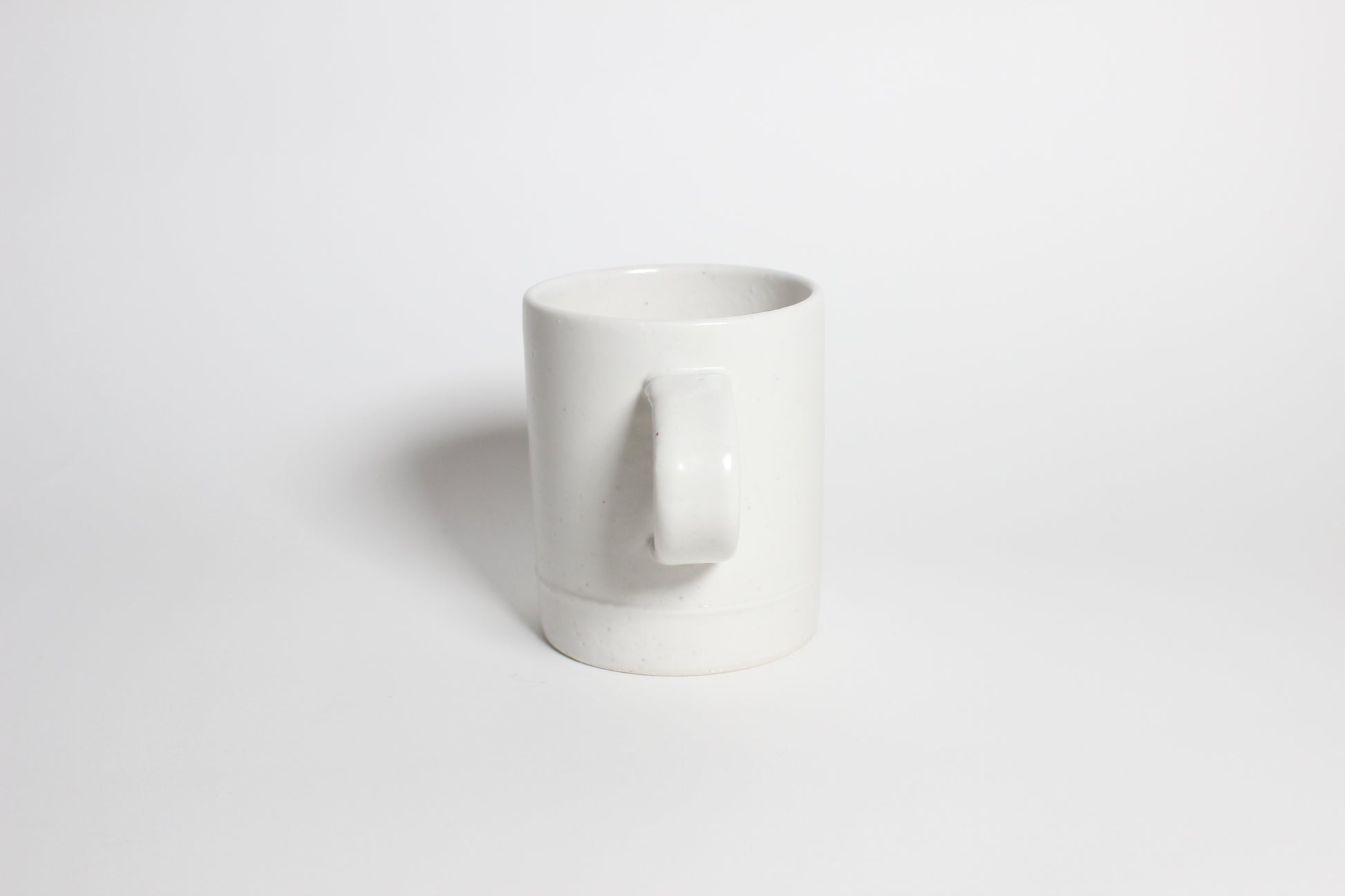 (KR) Ceramic mug in soft cream