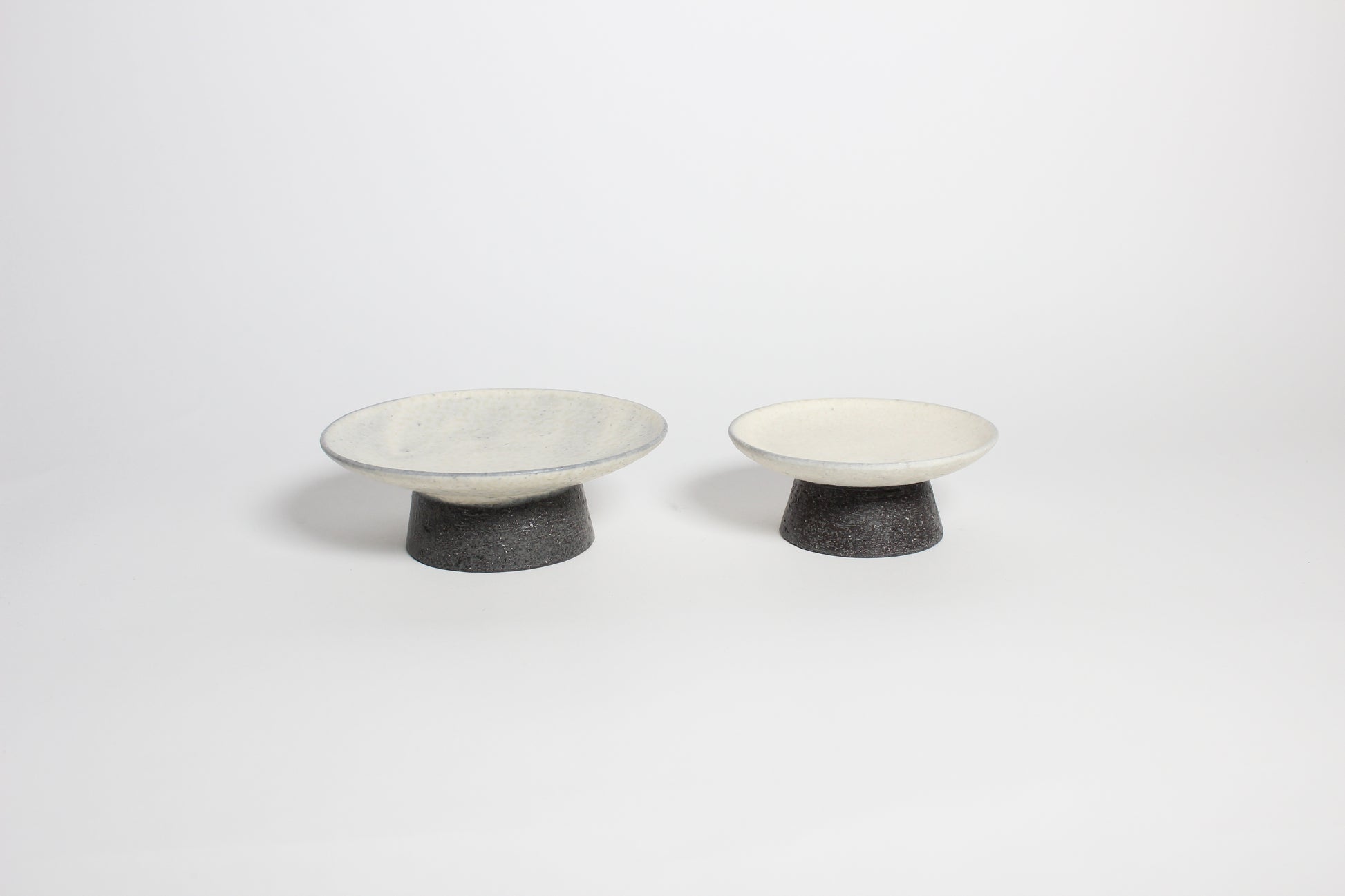 Korean buncheong ceramic highstand plates