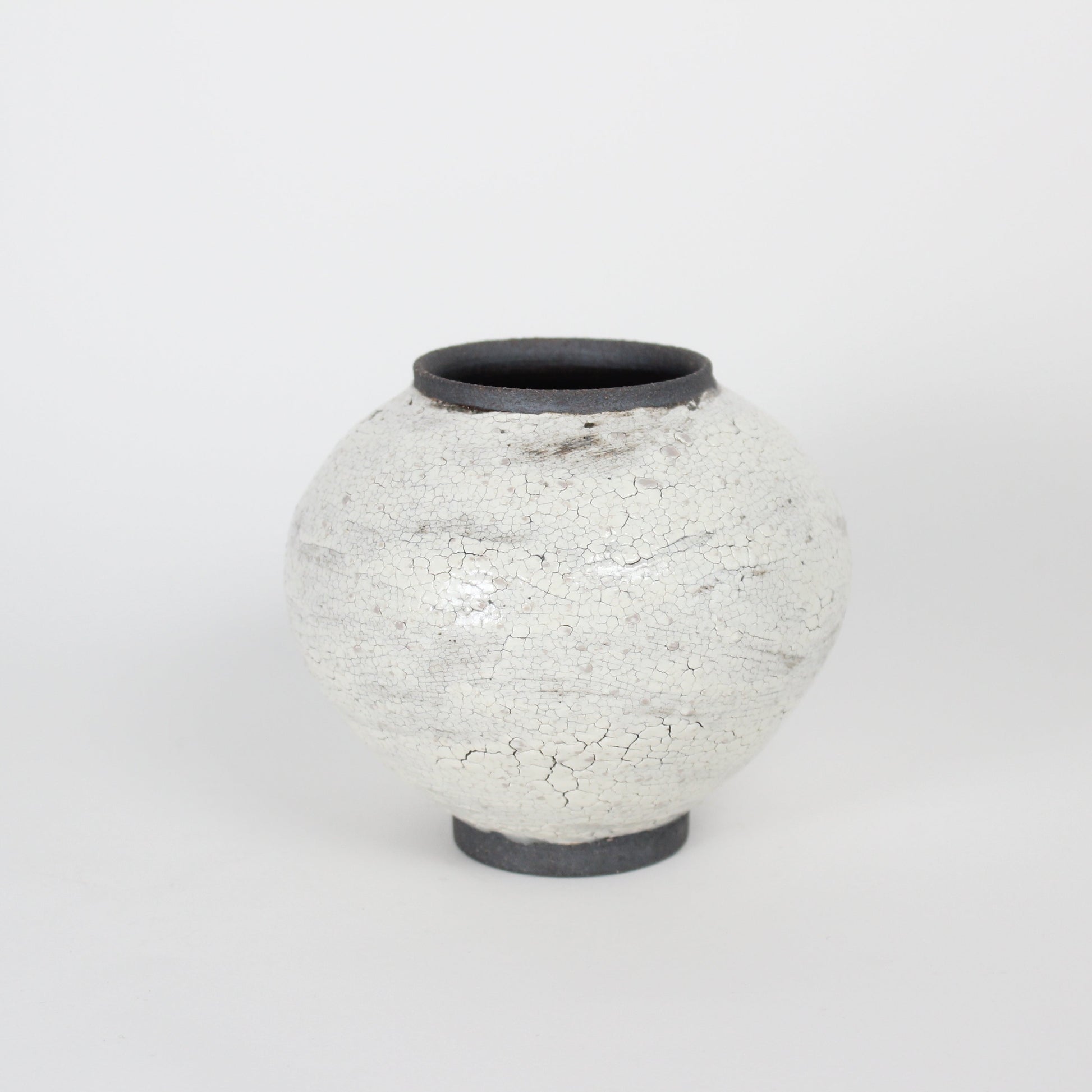 Korean Buncheong Ceramic Crackle Hangari Jar