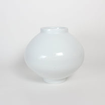 Korean Baekja Porcelain Dalhangari Moon Jar