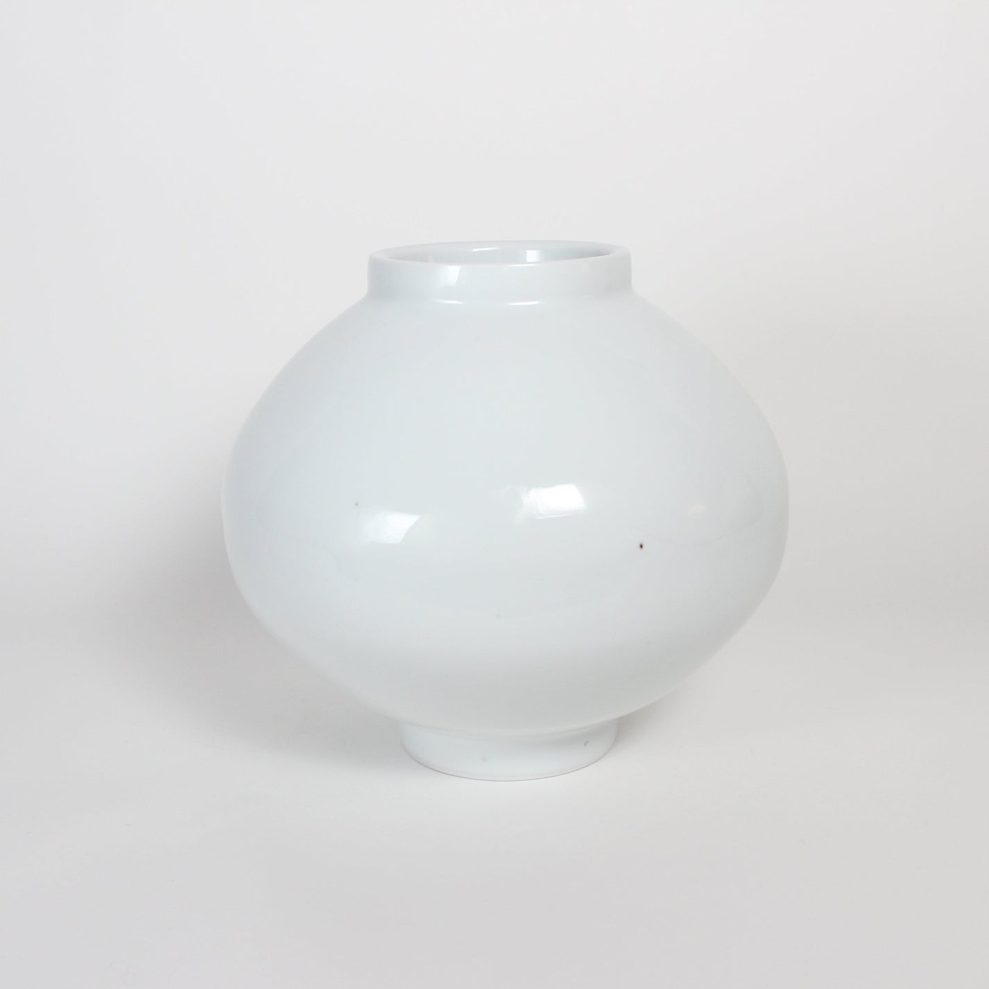 Korean Baekja Porcelain Dalhangari Moon Jar