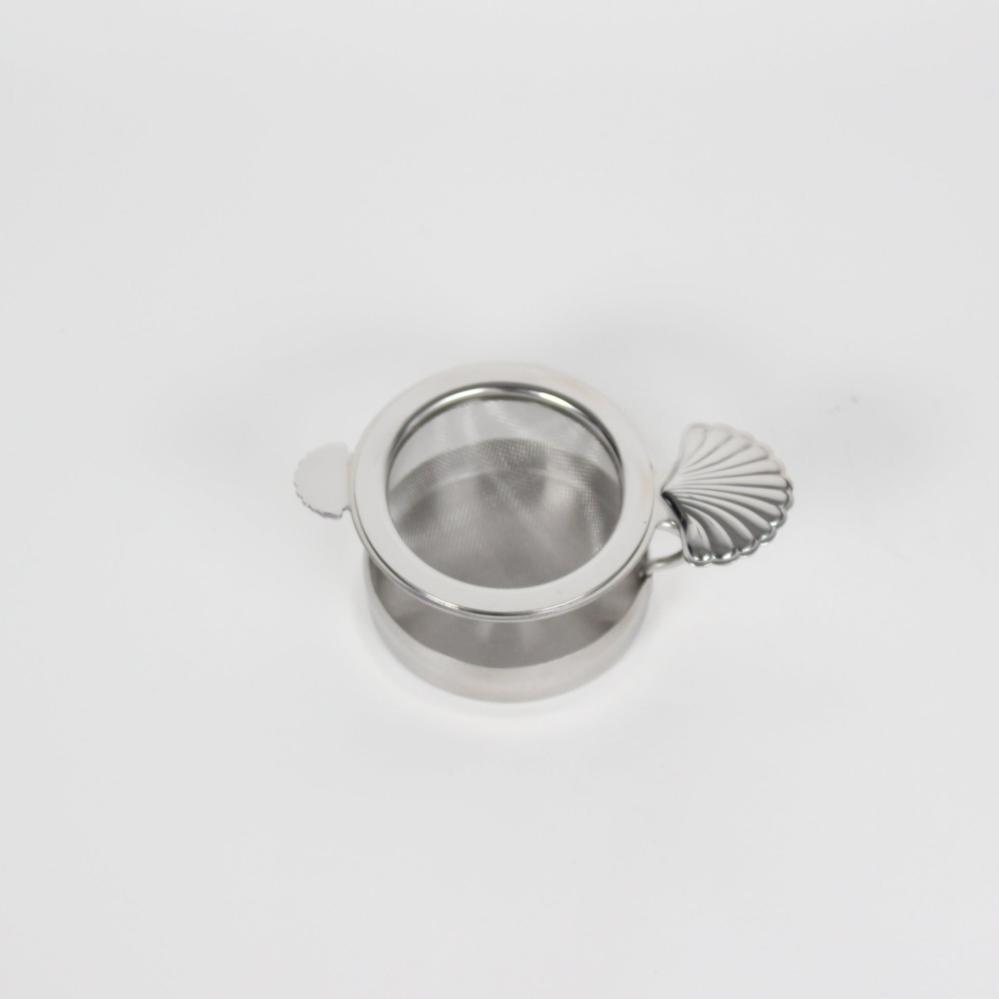 Japanese Stainless Steel Shell Motif Tea Strainer &amp; Stand