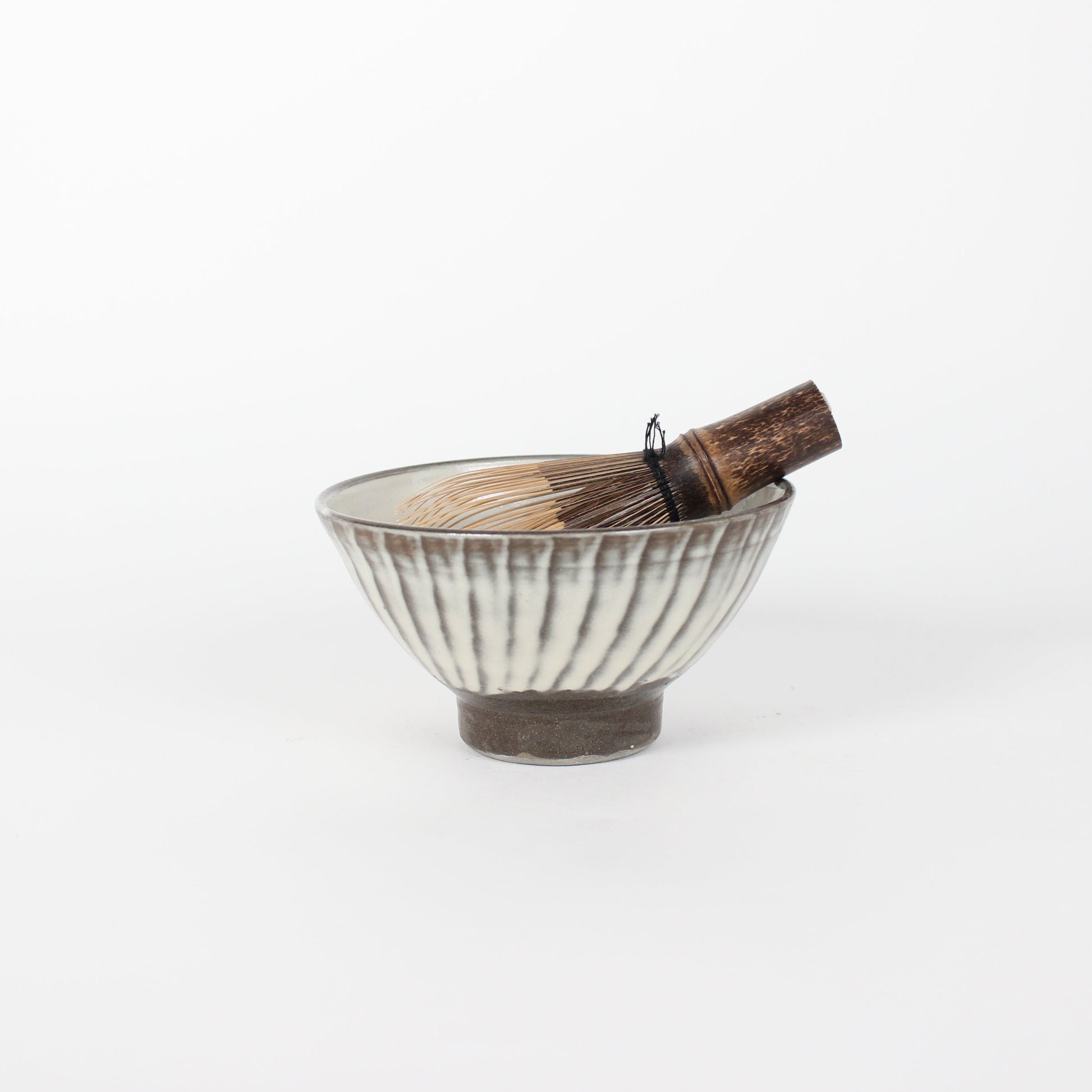 Japanese Onta-Yaki Hakeme Ceramic Bowl