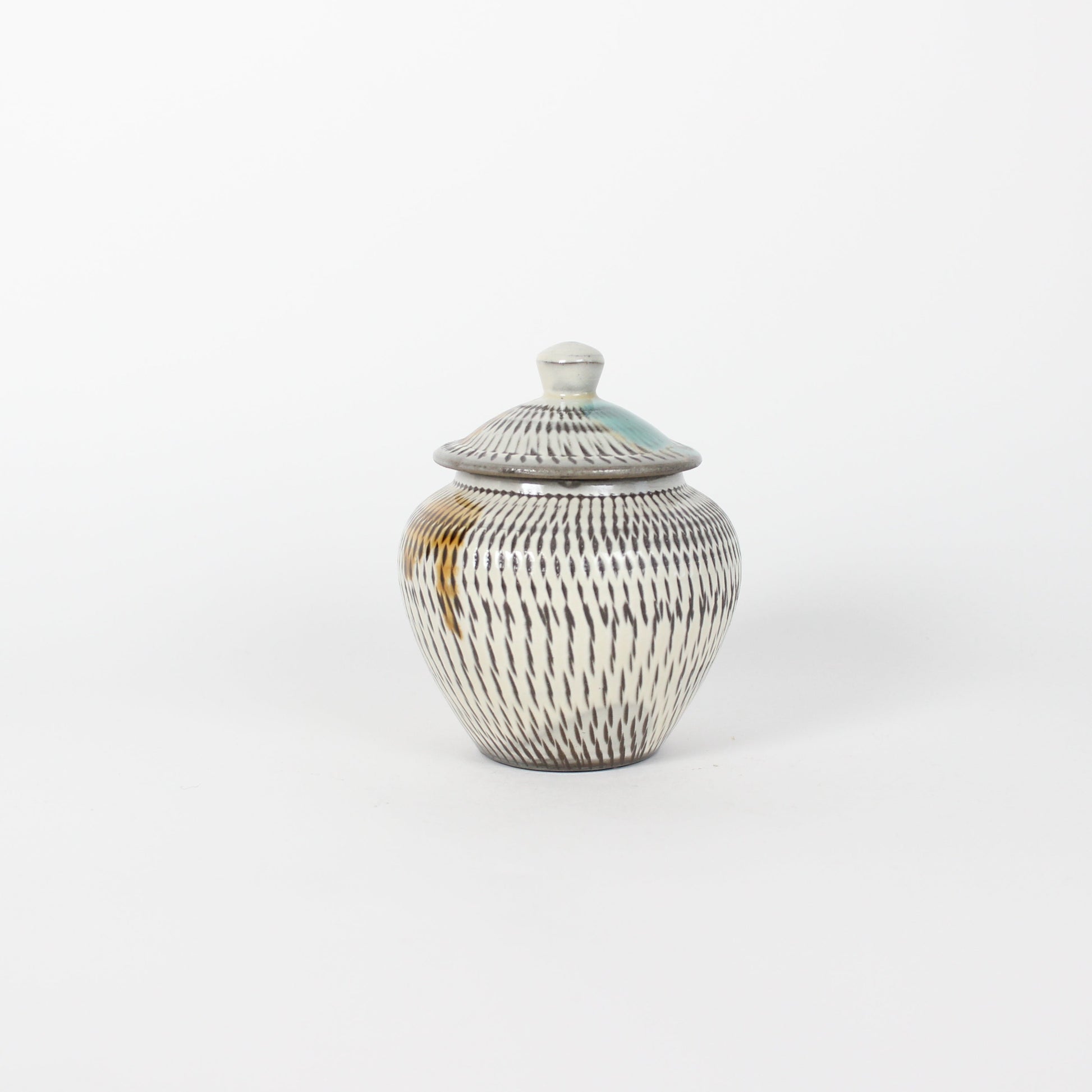 Japanese Onta-Yaki Tobikana Ceramic Lidded Jar