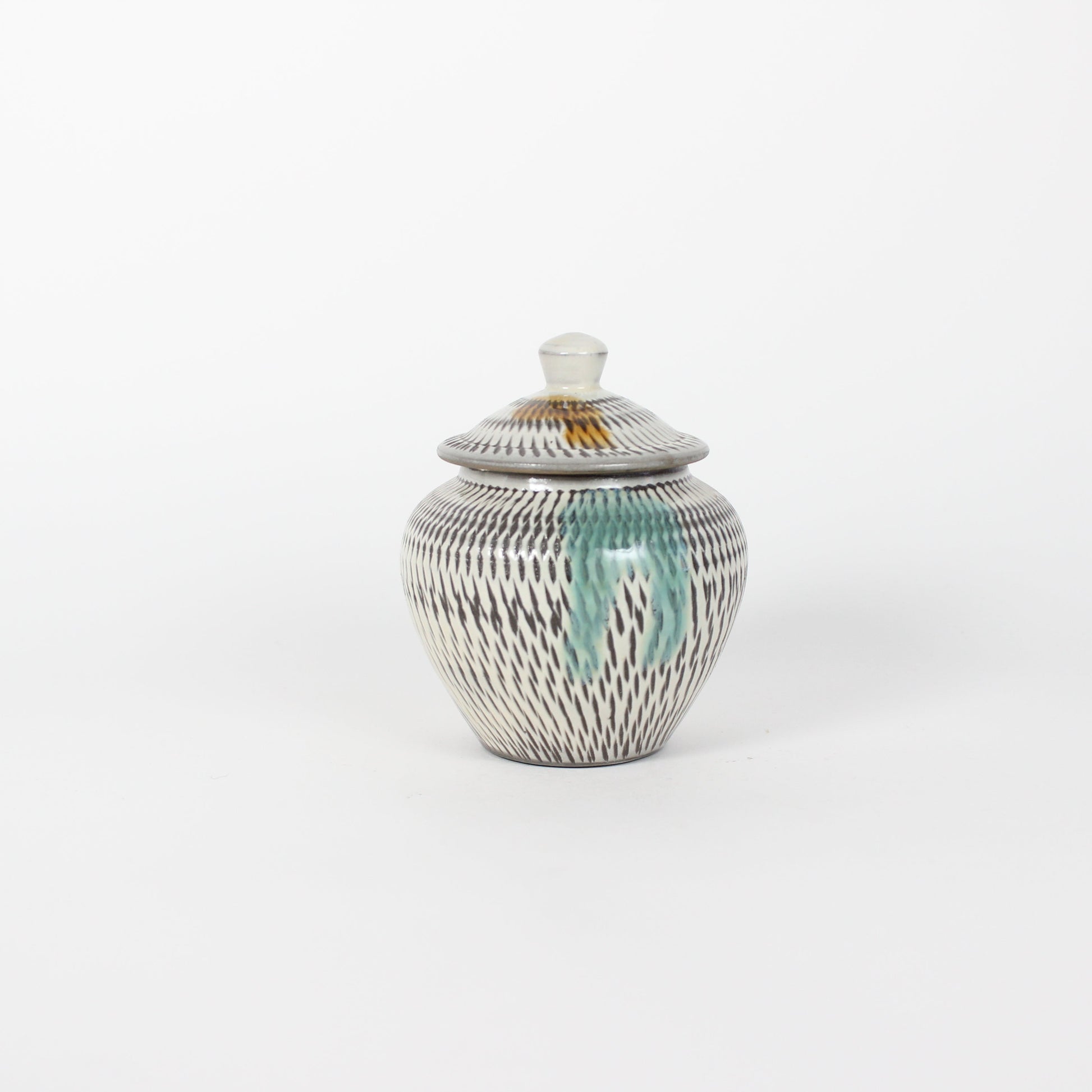 Japanese Onta-Yaki Tobikana Ceramic Lidded Jar