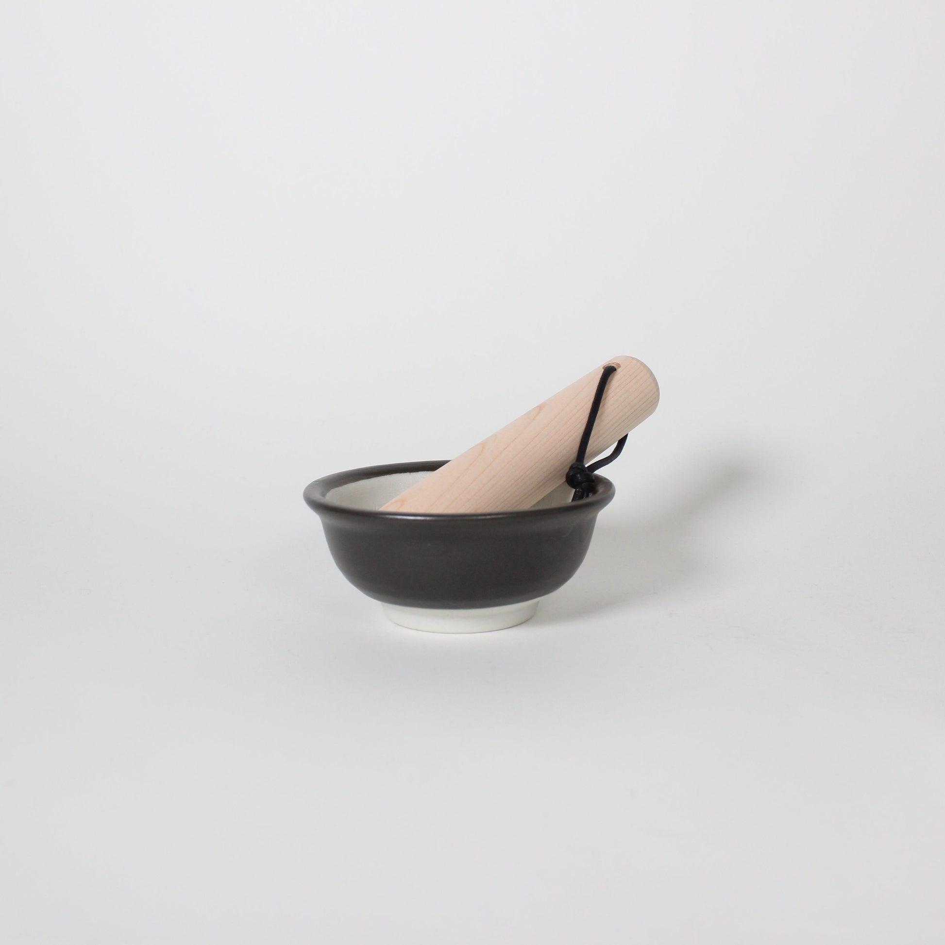 Japanese Mino-ware Ceramic Mini Mortar, Black