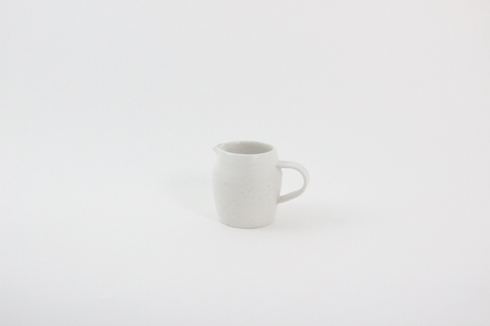 (KR) Seashell tall cup in soft cream