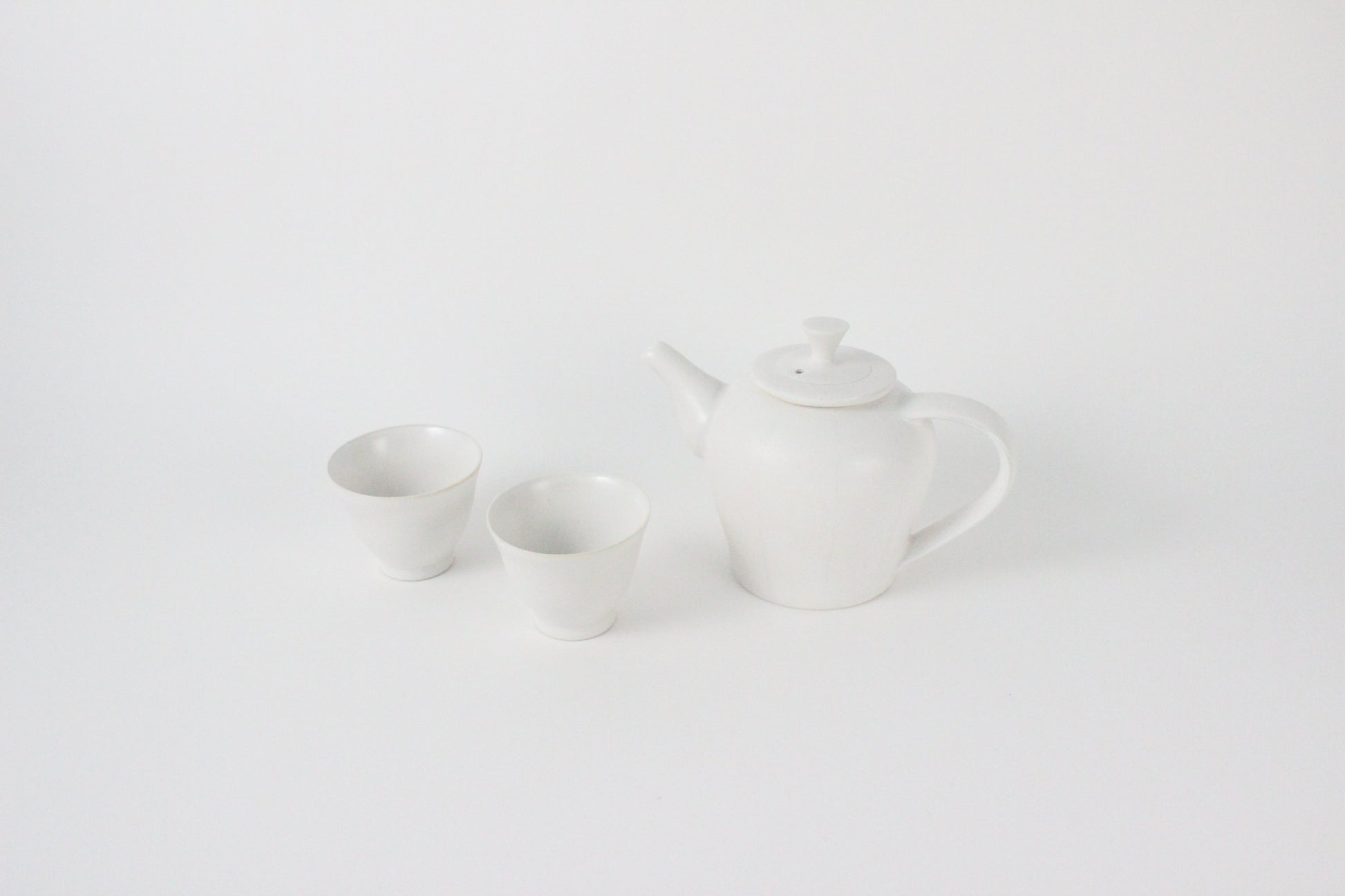 Korean Porcelain Dado Set