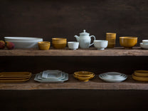 Japanese Mizu-mizu Porcelain Floral Plate, L
